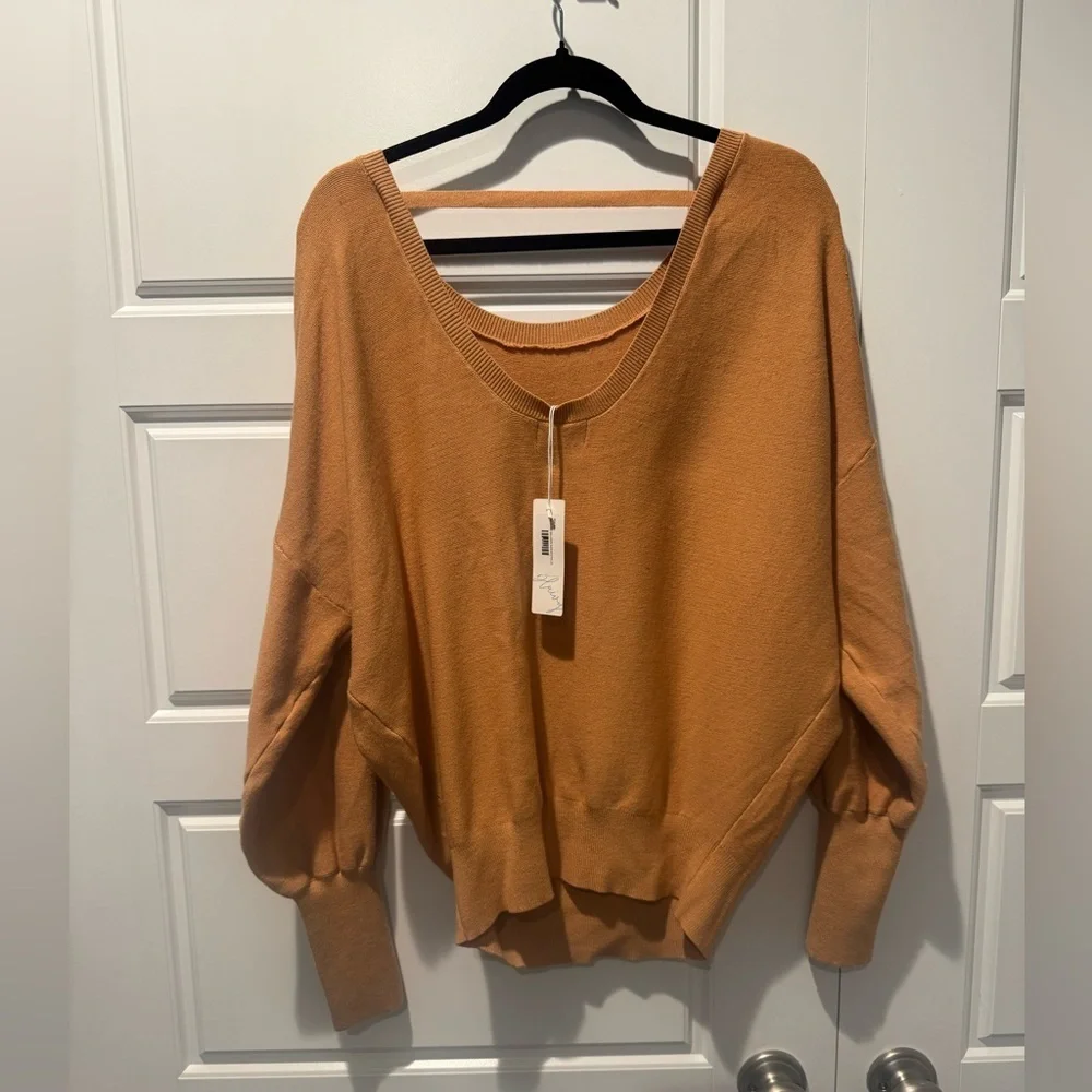 NWT Bluivy Backless Balloon Sleeve Pullover Sweater Carmel Brown Size Large